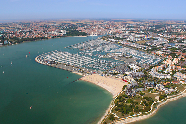 Vue aérienne du port de plaisance de La Rochelle
